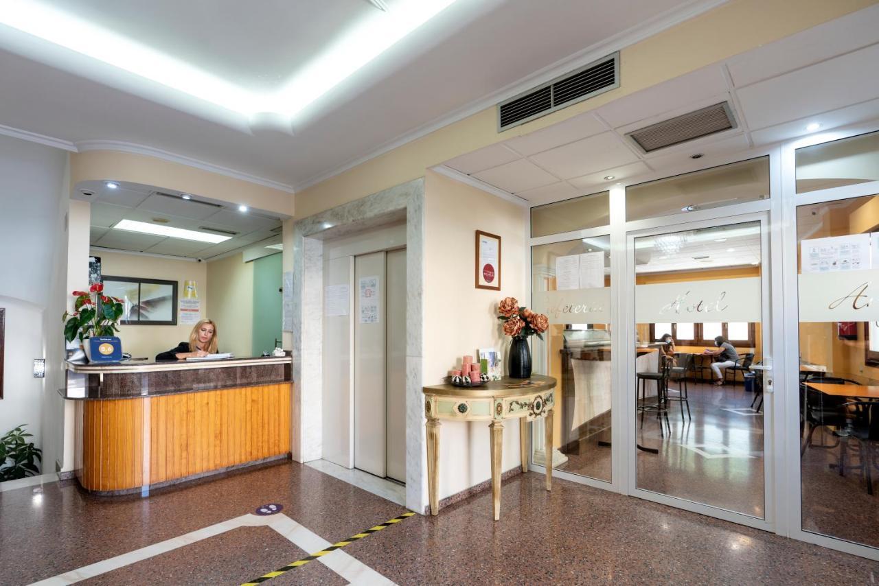 Hotel Anna Cocentaina Luaran gambar