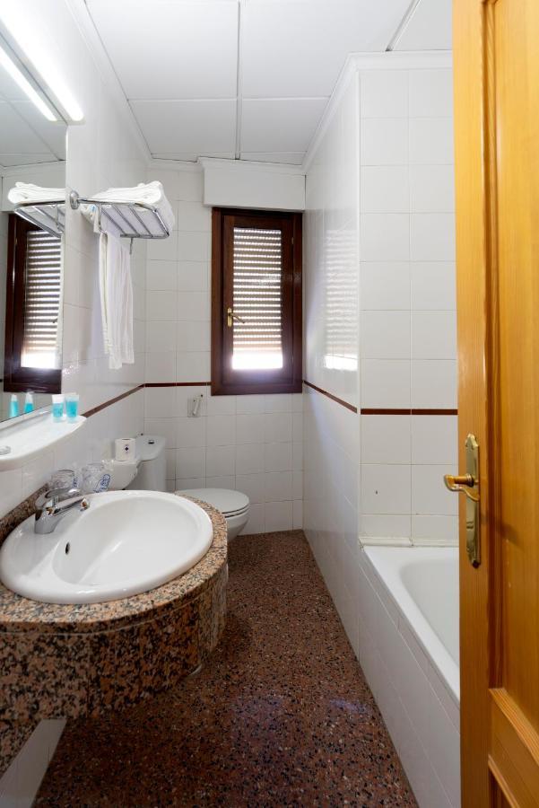 Hotel Anna Cocentaina Luaran gambar